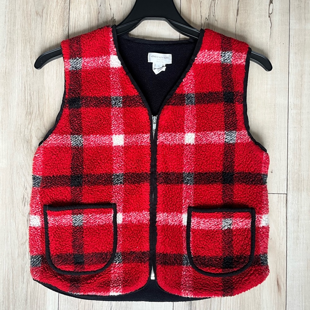 Jones New York Red and Black Plaid women’s Vest winter size s